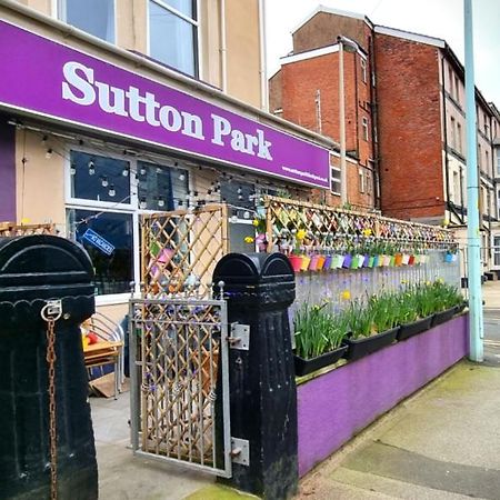 Sutton Park Guest House Blackpool Buitenkant foto