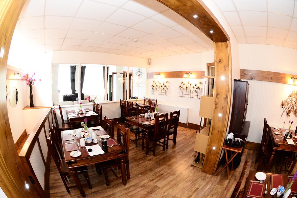 Sutton Park Guest House Blackpool Buitenkant foto