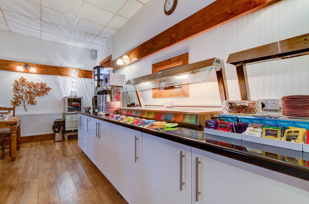 Sutton Park Guest House Blackpool Buitenkant foto